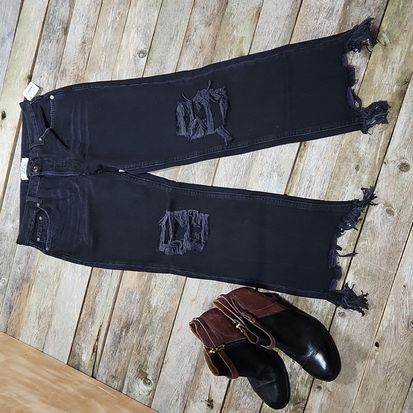 Free People Maggie Distressed Mid-Rise Straight Jeans Washed Black FP1009 - Picture 5 of 16